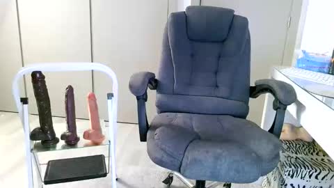 Snapshot of jockstraps3x chatting on December 17, 1:06 pm Jockstrap3x online show from December 17, 1:06 pm