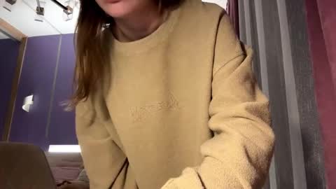 Snapshot of jodyallenson chatting on December 19, 2:35 pm Lina online show from December 19, 2:35 pm