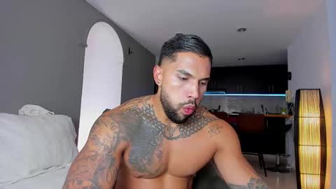 joe_esthetic online show from September 11, 9:37 pm