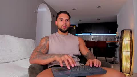 joe_esthetic online show from September 30, 8:03 pm