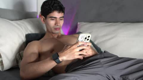 Snapshot of joe_steel1 chatting on May 7, 10:04 pm joe_steel1 online show from May 7, 10:04 pm