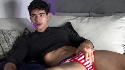 Snapshot of joe_steel1 chatting on May 21, 11:56 pm joe_steel1 online show from May 21, 11:56 pm