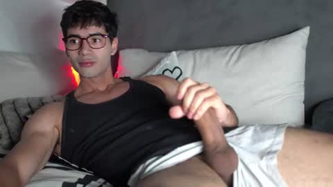Snapshot of joe_steel1 chatting on June 23, 8:51 pm joe_steel1 online show from June 23, 8:51 pm