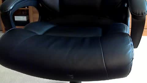 joebutler6970 online show from February 4, 4:57 pm