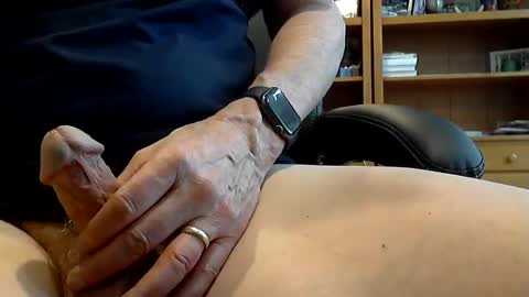 joebutler6970 online show from May 29, 6:28 pm