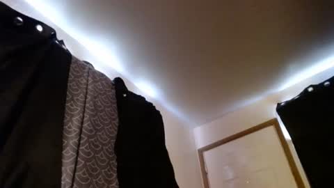 Snapshot of joeflaco85 chatting on April 5, 3:42 pm joeflaco85 online show from April 5, 3:42 pm