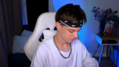 JOELXLANE online show from July 11, 6:43 pm