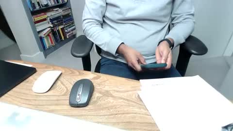 joeshades21 online show from February 6, 11:02 am