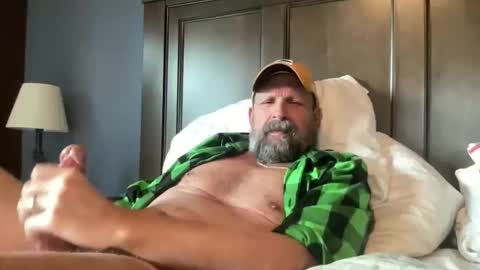 Snapshot of joestros chatting on February 17, 9:54 pm joestros online show from February 17, 9:54 pm