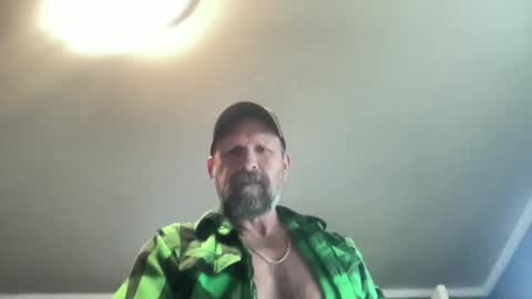 Snapshot of joestros chatting on March 31, 9:15 pm joestros online show from March 31, 9:15 pm