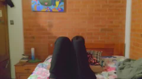 Snapshot of johan70nsexy chatting on December 2, 3:07 pm johan70nsexy online show from December 2, 3:07 pm