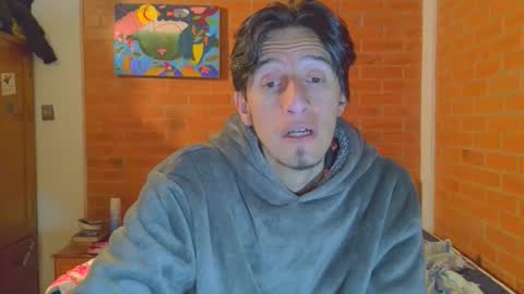 Snapshot of johan70nsexy chatting on December 5, 3:59 am johan70nsexy online show from December 5, 3:59 am