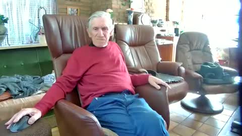 Snapshot of johan7_heet chatting on October 22, 11:43 am johan7 heet online show from October 22, 11:43 am