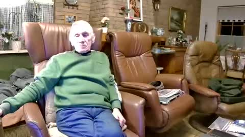 Snapshot of johan7_heet chatting on December 17, 4:13 pm johan7 heet online show from December 17, 4:13 pm