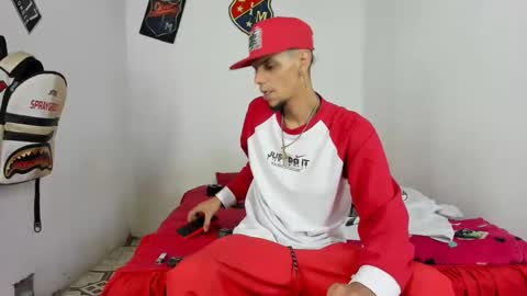 johan_and_antonella online show from February 17, 5:36 am