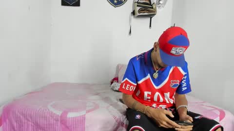 johan_and_antonella online show from September 28, 3:34 am