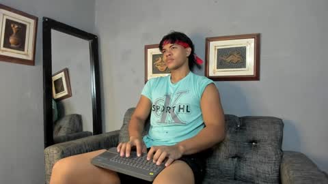 Snapshot of johan_beley_7k chatting on December 22, 1:22 pm Johan Beley online show from December 22, 1:22 pm