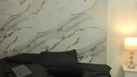 johan online show from September 22, 10:39 am