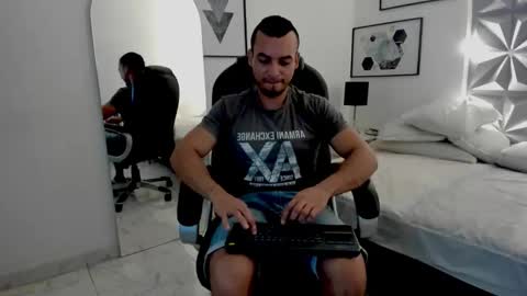 johan online show from December 18, 11:05 am