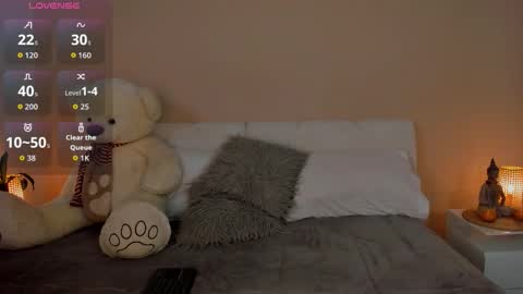 johana fox online show from October 23, 10:30 pm