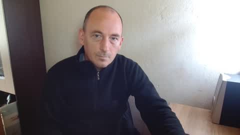 Snapshot of johanbarker chatting on October 9, 11:08 am Johan online show from October 9, 11:08 am