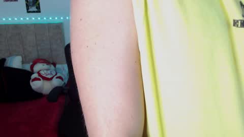 Snapshot of johanleonsweetboy chatting on January 18, 12:46 am JOHAN independient model online show from January 18, 12:46 am