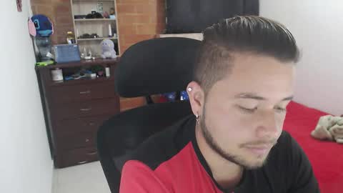 JOHAN independient model online show from February 23, 4:26 pm