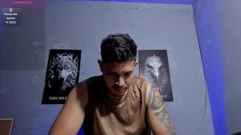 Snapshot of johansmith__ chatting on March 28, 2:11 am Johan Smith online show from March 28, 2:11 am