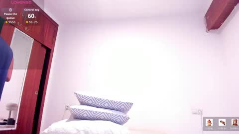 Snapshot of johansmith__ chatting on May 26, 12:01 pm Johan Smith online show from May 26, 12:01 pm