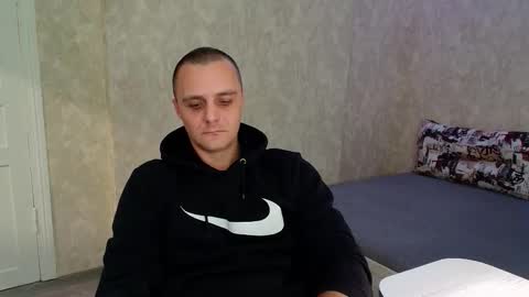 Snapshot of john_3019 chatting on October 17, 2:26 am John online show from October 17, 2:26 am