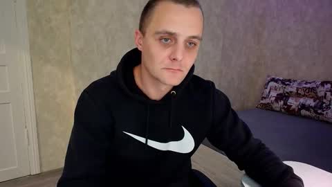 Snapshot of john_3019 chatting on October 22, 9:36 pm John online show from October 22, 9:36 pm