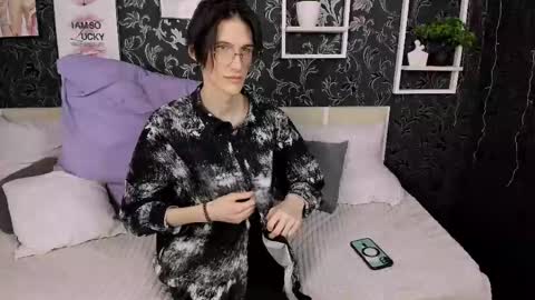 Snapshot of john__strong chatting on June 3, 12:30 pm john__strong online show from June 3, 12:30 pm