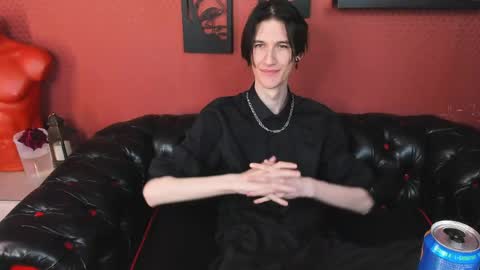 Snapshot of john__strong chatting on June 6, 2:44 pm john__strong online show from June 6, 2:44 pm