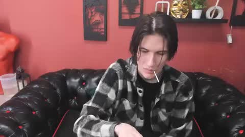 Snapshot of john__strong chatting on June 12, 3:33 pm john__strong online show from June 12, 3:33 pm