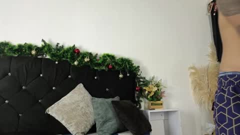 John  online show from November 20, 10:59 am