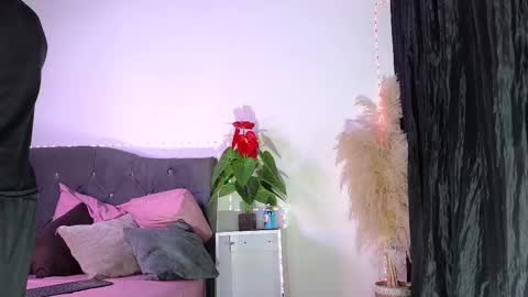 John  online show from March 22, 12:19 pm