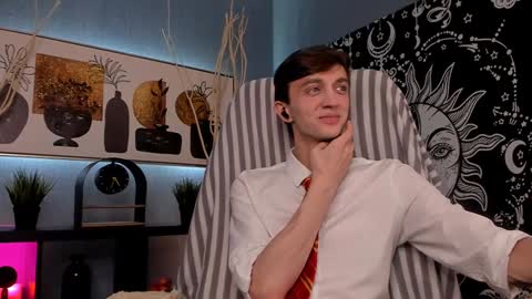 John online show from January 8, 9:01 pm