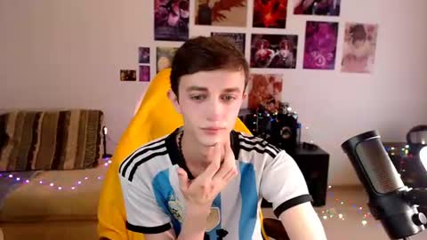 john_winx online show from June 28, 6:19 am