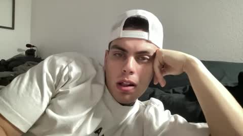 JAXX online show from February 9, 9:13 am