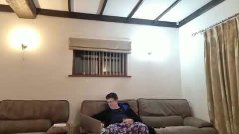 Snapshot of johnathan_stuart33 chatting on February 22, 11:25 pm johnathan_stuart33 online show from February 22, 11:25 pm