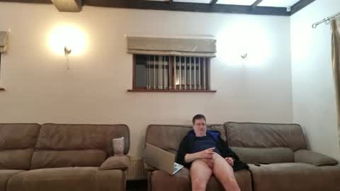 Snapshot of johnathan_stuart33 chatting on March 1, 11:40 pm johnathan_stuart33 online show from March 1, 11:40 pm