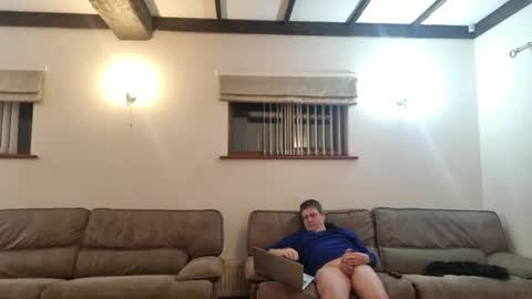 Snapshot of johnathan_stuart33 chatting on March 25, 1:11 am johnathan_stuart33 online show from March 25, 1:11 am