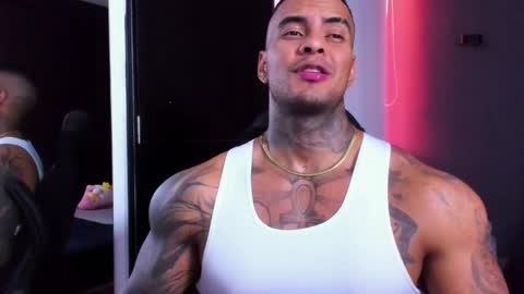 Snapshot of johnbelt_ chatting on February 13, 10:06 pm john belt online show from February 13, 10:06 pm