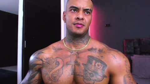 Snapshot of johnbelt_ chatting on March 9, 10:14 pm john belt online show from March 9, 10:14 pm