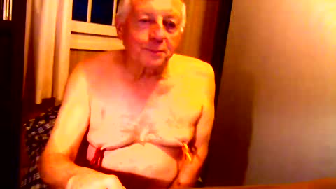 Snapshot of johnjohn6226623 chatting on January 3, 5:10 pm johnjohn6226 online show from January 3, 5:10 pm