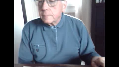 Snapshot of johnjohn6226623 chatting on October 5, 2:59 pm johnjohn6226 online show from October 5, 2:59 pm