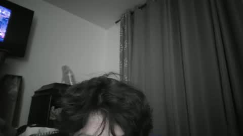 johnjohn online show from April 25, 8:06 am