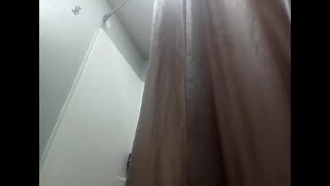 Snapshot of johnny3982 chatting on February 2, 1:26 am Johnny3982 online show from February 2, 1:26 am