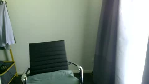 Lovenitwet69 online show from March 24, 11:32 pm