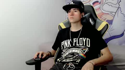 johnny_cagee online show from January 17, 4:17 am